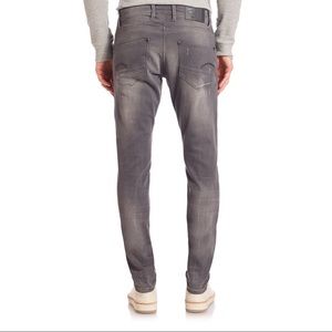 G-Star Raw men’s super slim jeans.